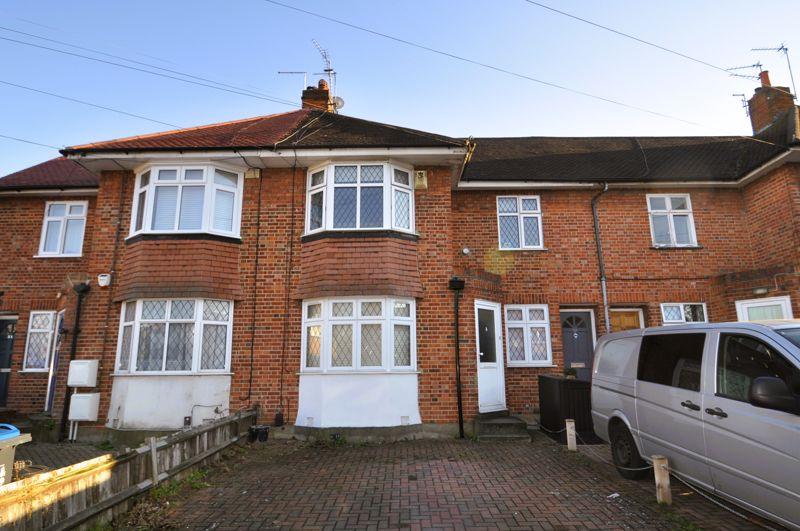 Barnard Gardens, New Malden 2 bed ground floor to rent £