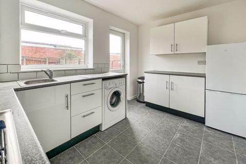 2 bedroom mews for sale, Hatherleigh Walk, Bolton