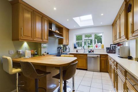 3 bedroom detached house for sale, Wycombe Road, Great Missenden