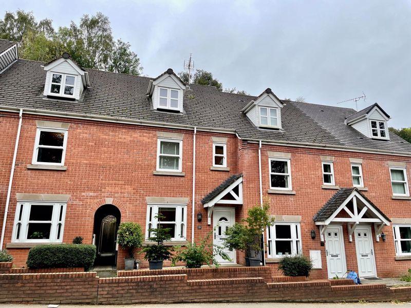 Holyhead Road, Chirk Bank 3 bed terraced house for sale £190,000