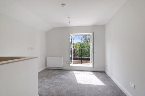 1 bedroom apartment for sale - Chertsey Road, Windlesham GU20