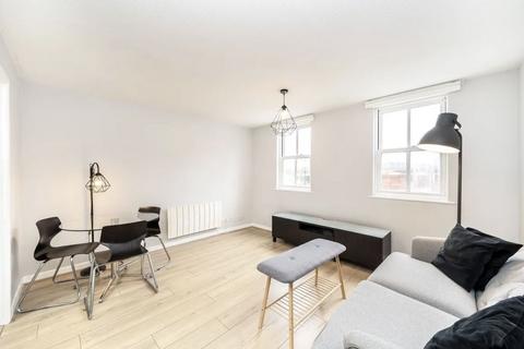 2 bedroom flat to rent, Deptford Church Street, London