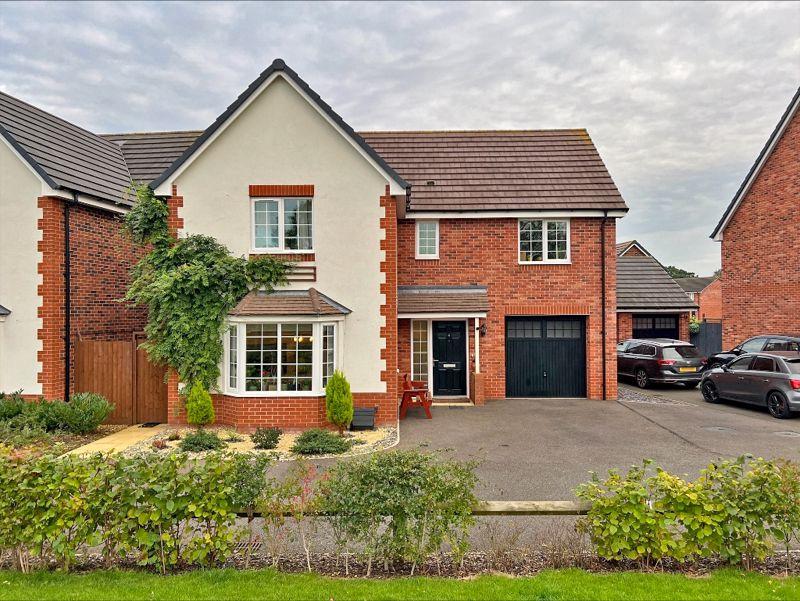 Brereton Close, CODSALL 4 bed detached house for sale £470,000