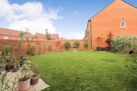 4 bedroom detached house for sale, Heron Court, Bedford MK40