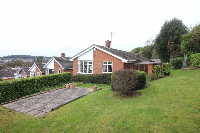 Sandhurst Grove, Stourbridge DY8 3 bed detached bungalow for sale £330,000