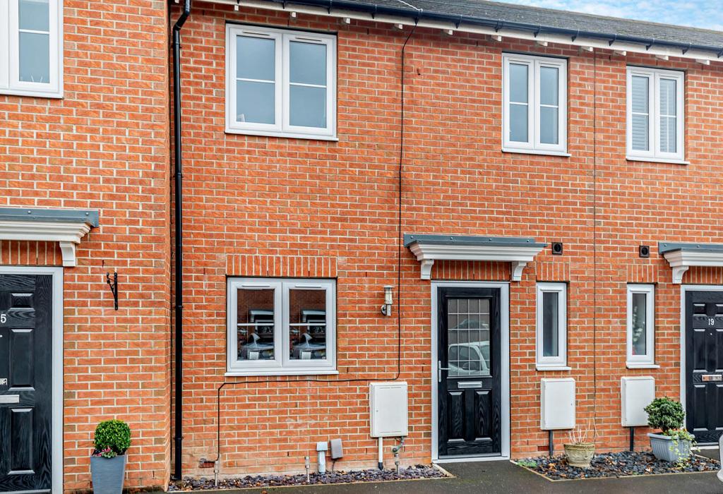 Lowe Lane, Castleford, West Yorkshire 3 bed terraced house for sale £