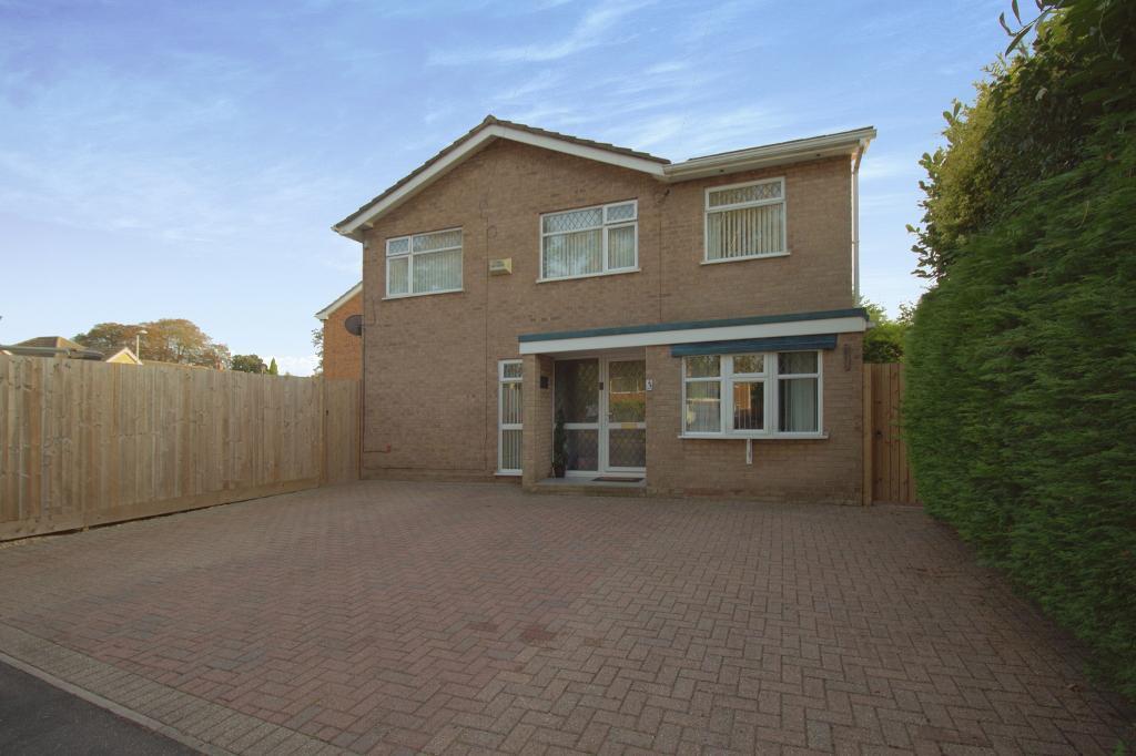 Ambury Gardens, Crowland, PE6 0ET 4 bed detached house for sale £335,000