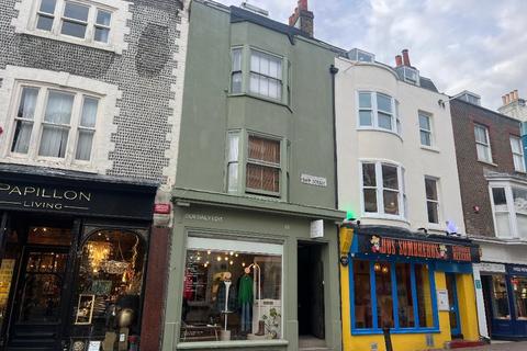 2 bedroom maisonette to rent, Ship Street, Brighton, East Sussex, BN1 1AD