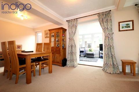 25 Lippitts Hill, Luton, LU2 7YN