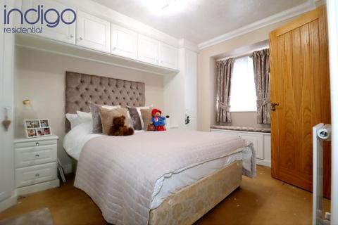 25 Lippitts Hill, Luton, LU2 7YN