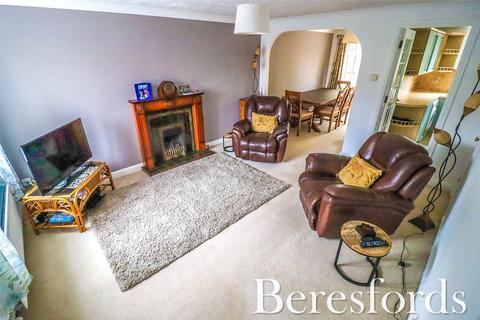 23 Poplar Close, South Ockendon, RM15 6TU