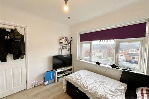 15 Flockton Crescent, Sheffield, S13 9QR