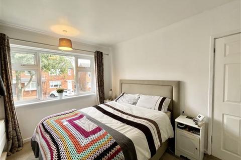 15 Flockton Crescent, Sheffield, S13 9QR