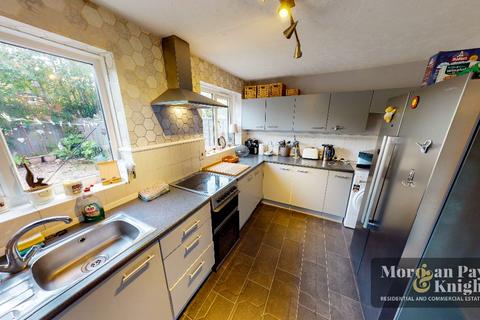 2 bedroom semi-detached house for sale - Wolverhampton WV10