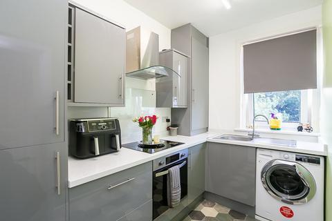 6/3 Craigentinny Road, Edinburgh, EH7 6LX