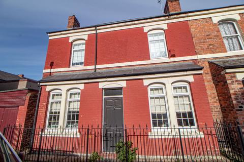 2 bedroom terraced house for sale, Crossley Terrace, Arthurs Hill, Newcastle upon Tyne, Tyne and Wear, NE4 5NY