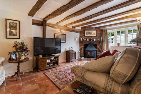 3 bedroom character property for sale, Oak Cottage, Bosbury, Ledbury, Herefordshire, HR8 1PX
