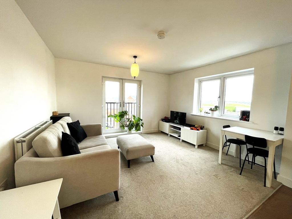 St Vincent Avenue, Newton Leys, Milton Keynes, MK3 2 bed apartment for sale £225,000