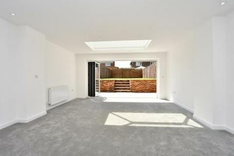 4 bedroom semi-detached house for sale, Street View Place, Bapchild, Sittingbourne