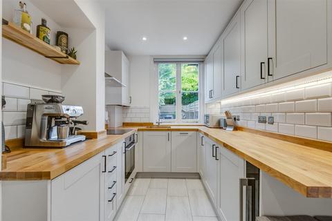 6 Trentham Street, London, SW18 5AT