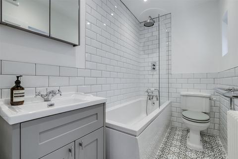 6 Trentham Street, London, SW18 5AT