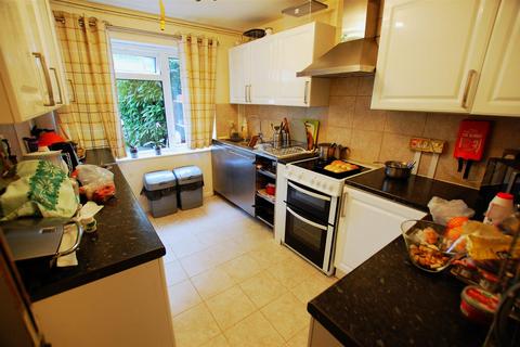 21 De Havilland Close, Hatfield, AL10 0DS