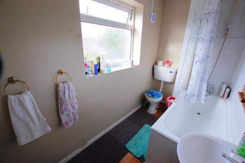 21 De Havilland Close, Hatfield, AL10 0DS