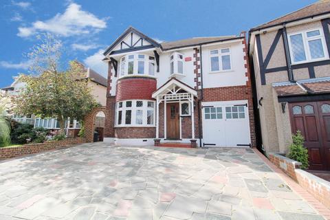 18 Park Crescent Road, Erith, DA8 3DX
