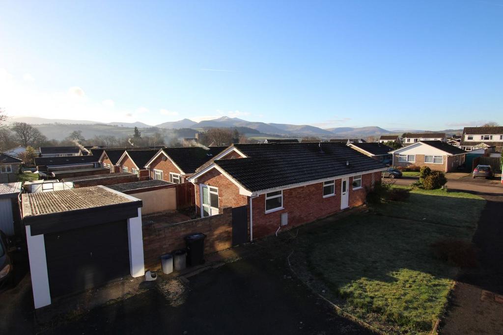 Beech Grove, Brecon, LD3 2 bed detached bungalow for sale £265,000