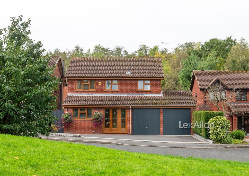 Lakeside Court, Brierley Hill 4 bed detached house for sale £475,000