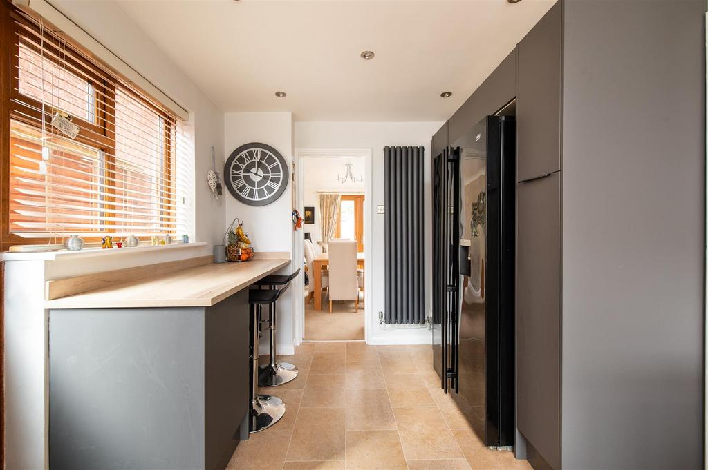 Lakeside Court, Brierley Hill 4 bed detached house for sale £475,000