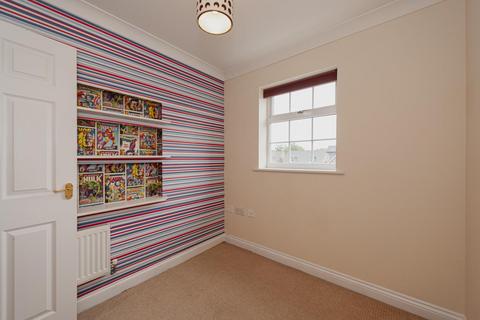 14 Cavendish Walk, Epsom, KT19 8AP