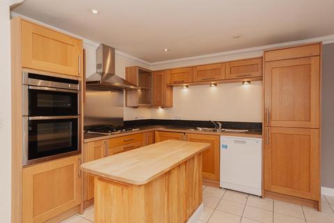 14 Cavendish Walk, Epsom, KT19 8AP