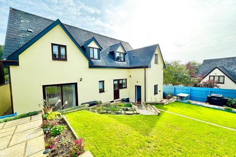 3 Fairways Drive, High Bickington, Umberleigh, EX37 9BY