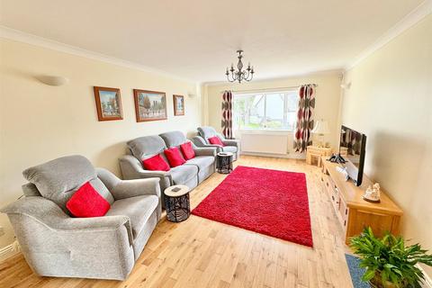 3 Fairways Drive, High Bickington, Umberleigh, EX37 9BY