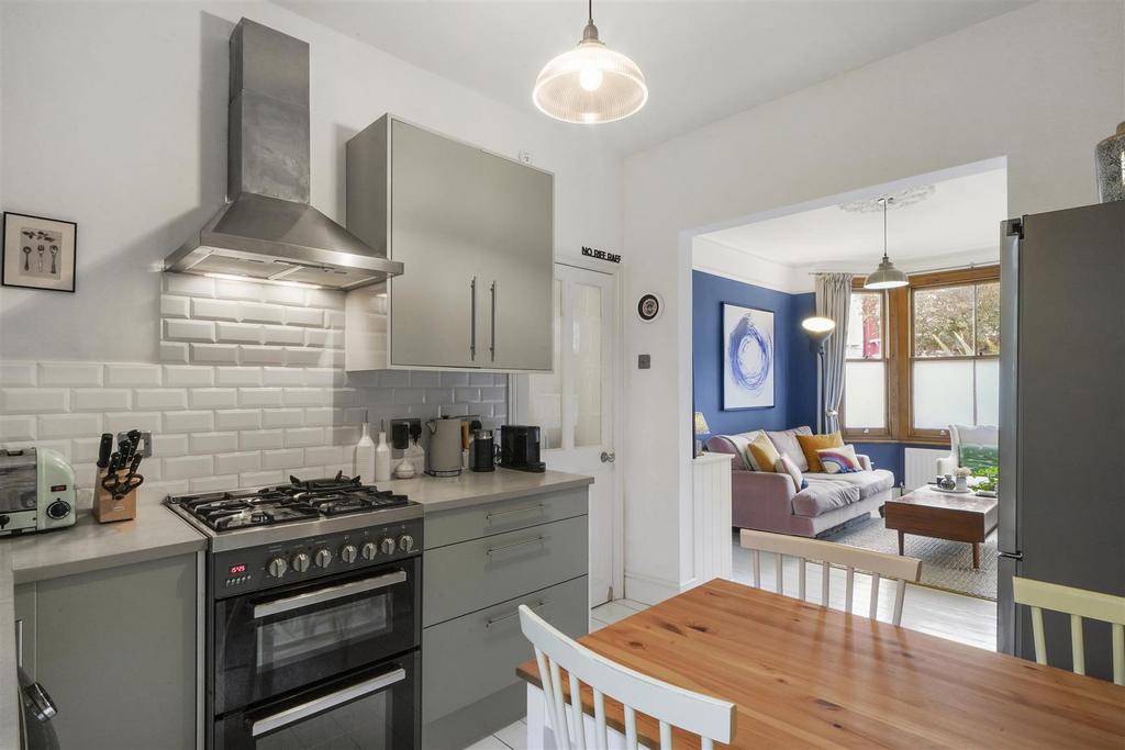 79a Churchill Road - Yl LMedaxz ACb EFr FHq Jo.jpg