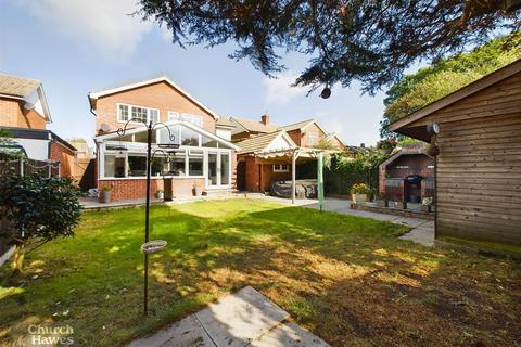 5 bedroom detached house for sale - Mill Close, Tiptree