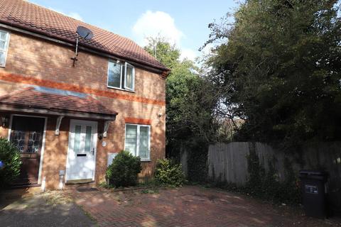 2 bedroom end of terrace house for sale - Muncaster Gardens, Northampton