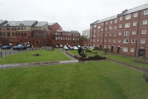 1 bedroom flat to rent - High Street, Hull