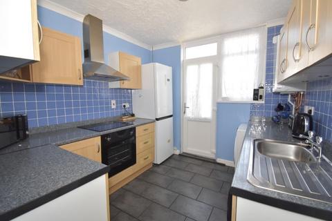 9 Burns Avenue, Exeter, EX2 6BX