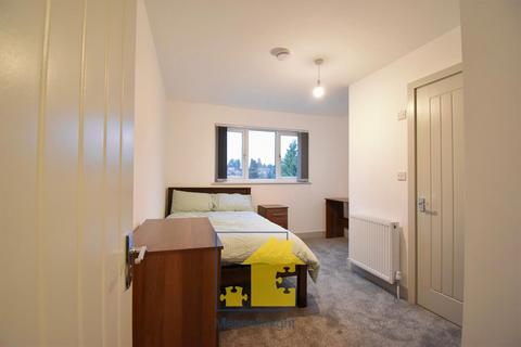 6 bedroom terraced house to rent, Tiverton Road, Birmingham B29