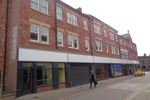 Retail property (high street) to rent, Skinnergate, Darlington