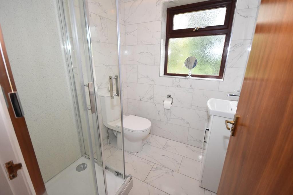 Shower room.jpg