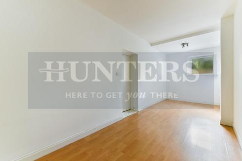 3 bedroom house for sale, Clocktower Mews, Hanwell, London