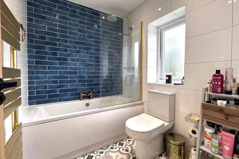 64 Church Close, Pool In Wharfedale, Otley, LS21 1LW