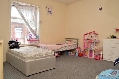 16 Forest Street, Oldham, OL8 3ER