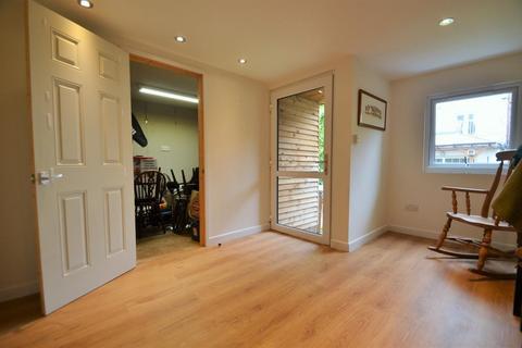 Ground Floor Flat, 12 Shalimar Road, London, W3 9JD