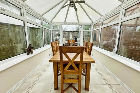 16 Foxfold Close, Worsley, Manchester, M28 1EJ