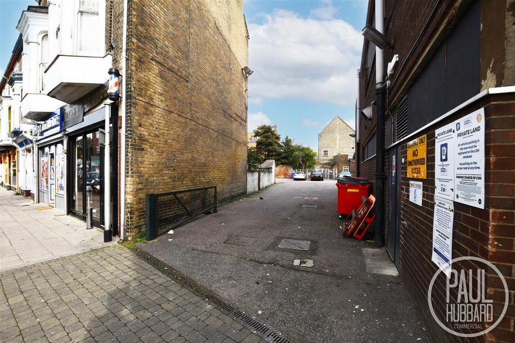 London Road North, Lowestoft, Suffolk Land £833 pcm (£192 pw)