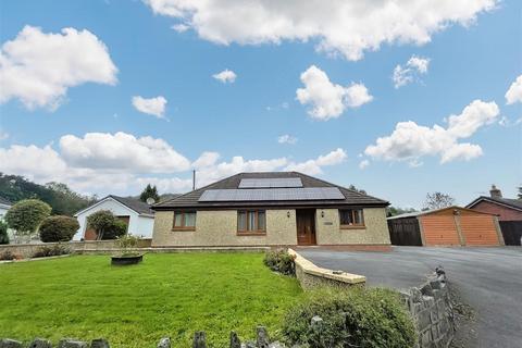 4 bedroom detached bungalow for sale, Bolahaul Road, Cwmffrwd, Carmarthen